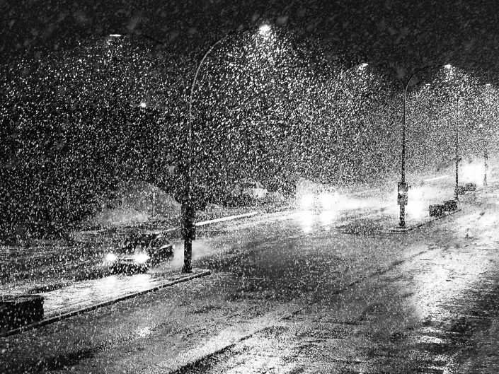 Neige lampadaires rue